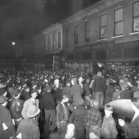 Crowd on Market Street, Louisville, Kentucky, 1932.